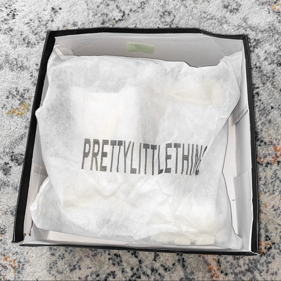 Cream Pu Croc Chunky Sole Chelsea Ankle Boots - Picture 6 of 9